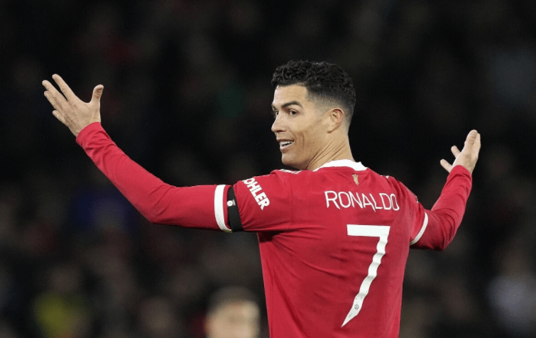 米德尔斯堡主帅变阵，球队展现新风貌