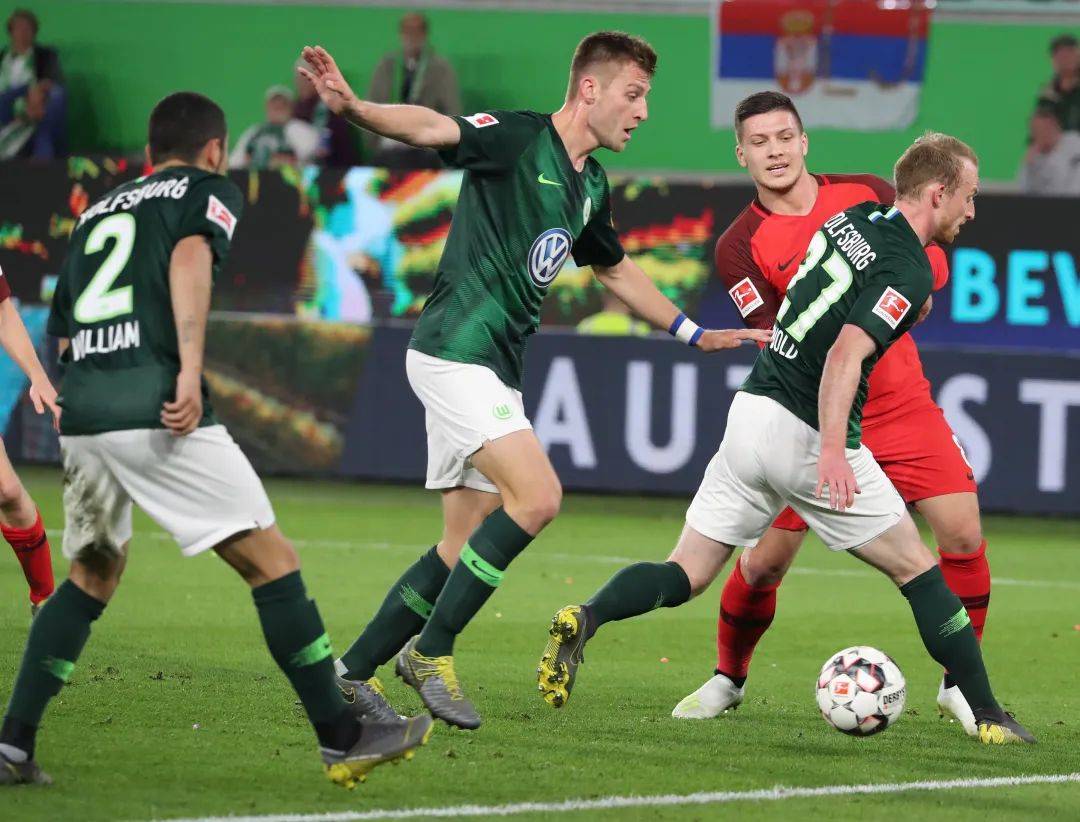 弗赖堡客场大胜，再次升至德甲前十
