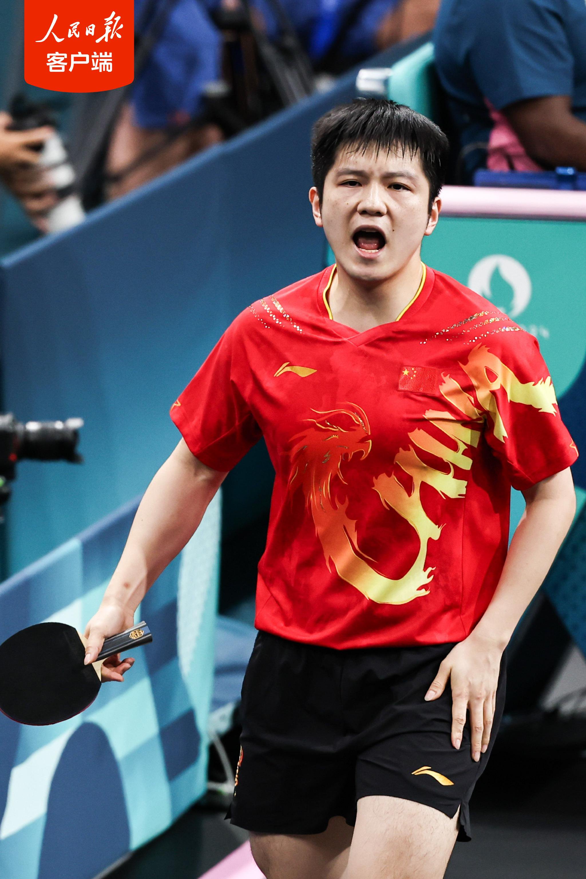 震撼！樊振东在排球赛场夺冠！