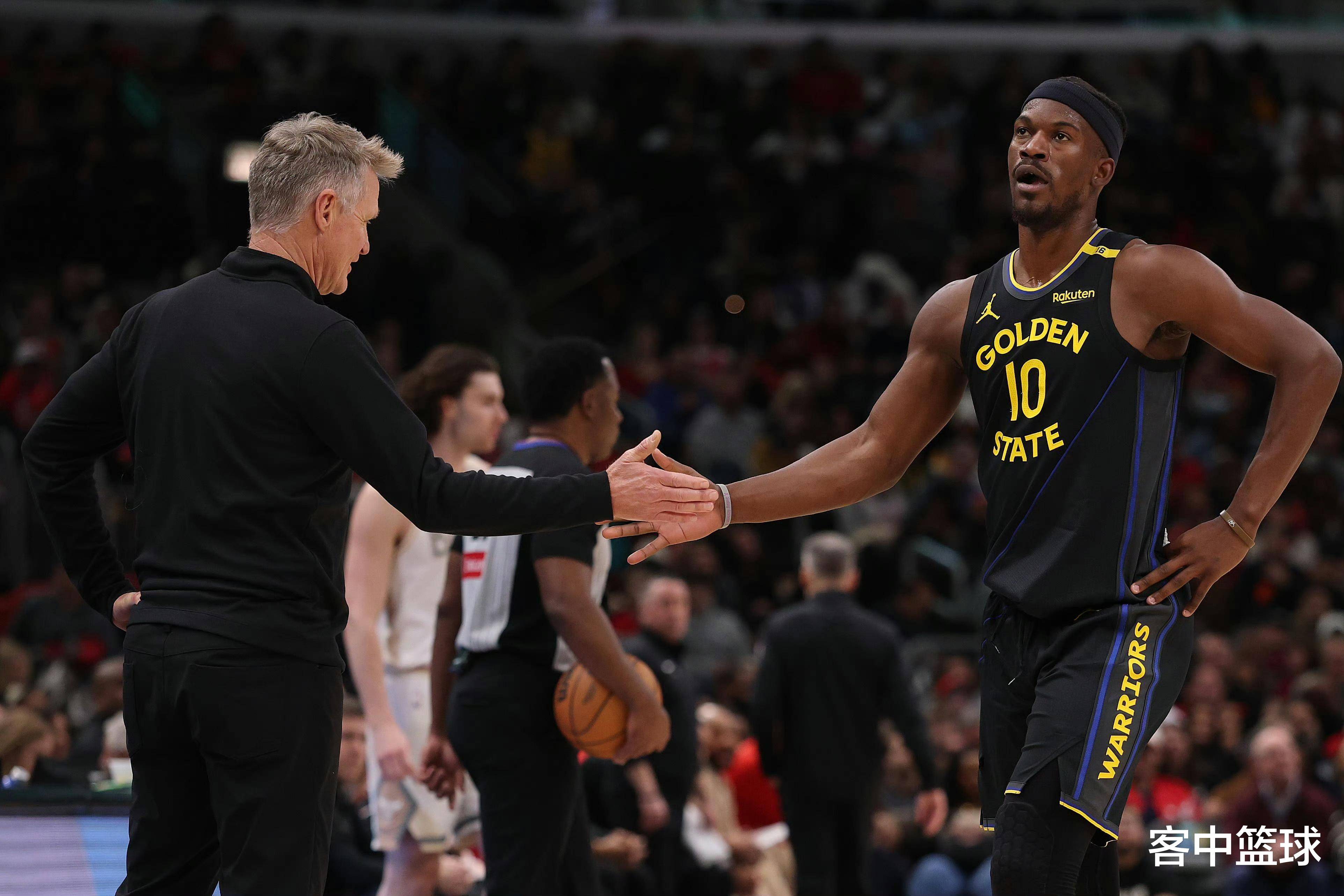 76人三巨头联手，巴特勒得分突破，险胜冲击季后赛！的简单介绍